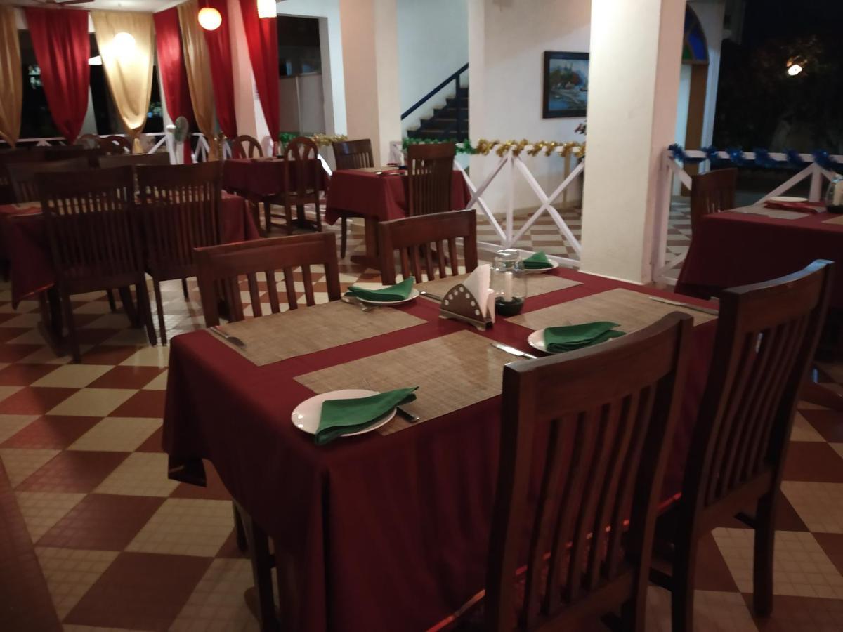 Bluesea Beach Resort Candolim Ngoại thất bức ảnh