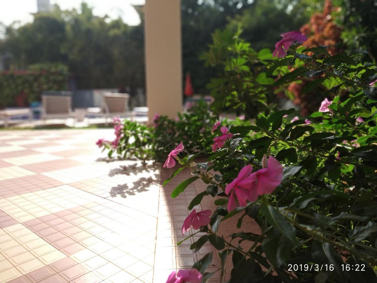 Bluesea Beach Resort Candolim Ngoại thất bức ảnh